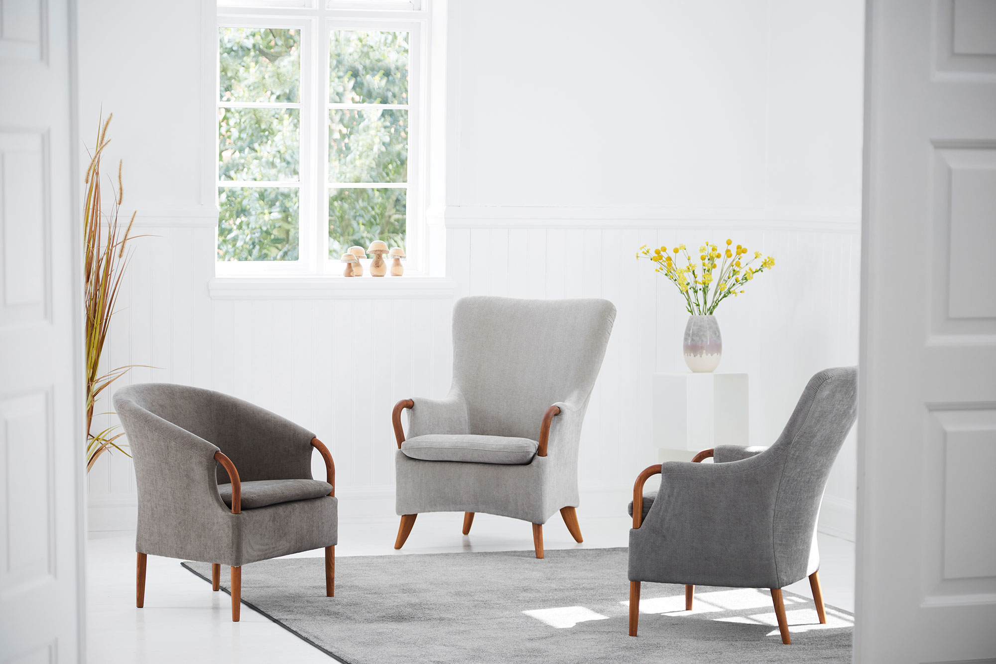 tenor-lounge-chair lounge stole